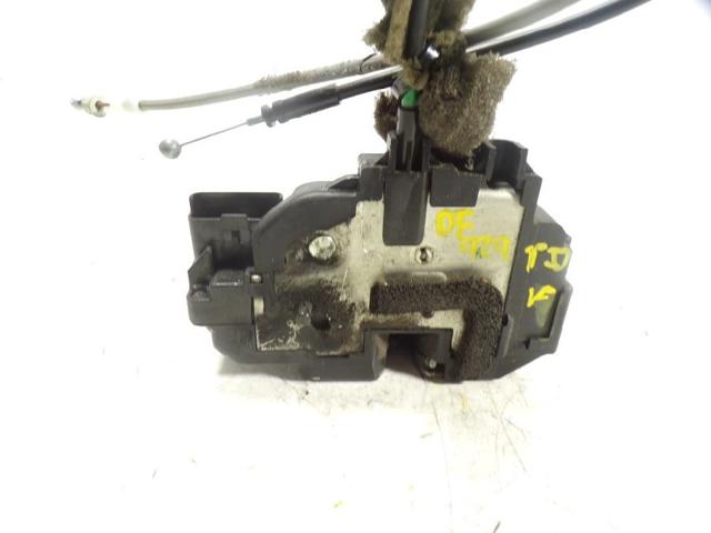 NISSAN 82500JD900 Cerradura de la puerta trasera derecha  en stock Valencia