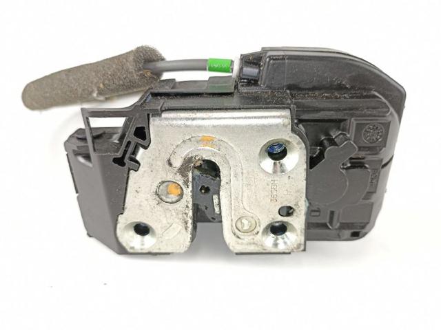 82500JD90C Cerradura de la puerta trasera derecha  disponible Málaga