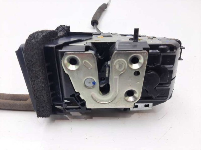 NISSAN 82501BA60B Cerradura de puerta trasera izquierda  en stock Terrassa