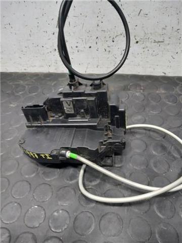 82501JD900 NISSAN Cerradura de puerta trasera izquierda comprar Madrid