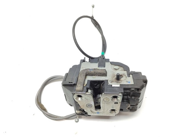 82501JD90C Cerradura de puerta trasera izquierda  en stock Sabadell