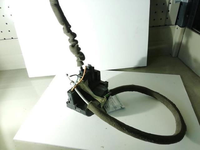 NISSAN 82501JD90C Cerradura de puerta trasera izquierda  disponible Lugo