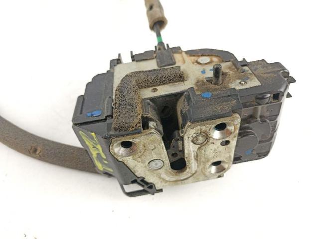 NISSAN 82501JD90C Cerradura de puerta trasera izquierda  en stock Terrassa