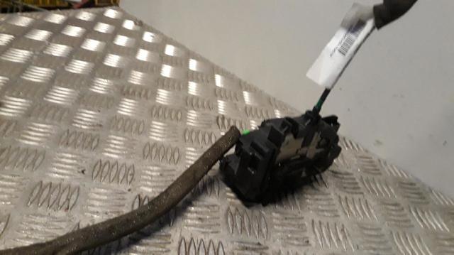 82501JD90C Cerradura de puerta trasera izquierda comprar Girona