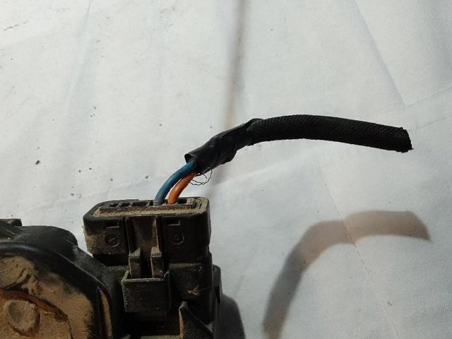 NISSAN 82501JD90C Cerradura de puerta trasera izquierda  en stock Valencia