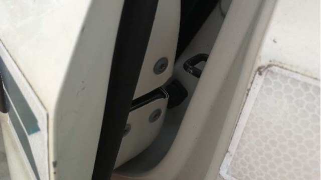 Cerradura de puerta trasera izquierda 82501JG000 Nissan