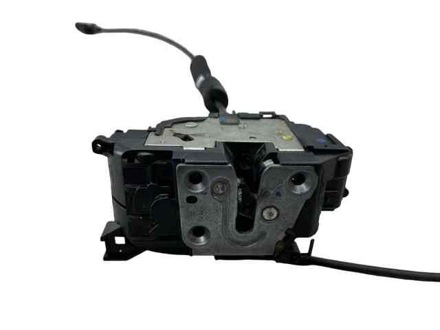 825020033R RENAULT Cerradura de la puerta trasera derecha  disponible Ourense