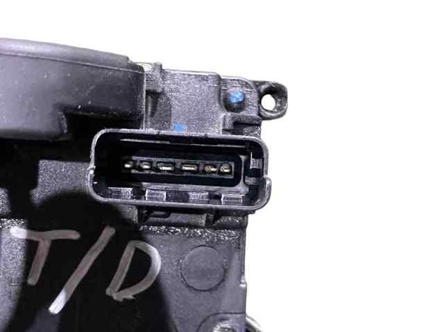 825020033R Cerradura de la puerta trasera derecha  en stock Sabadell