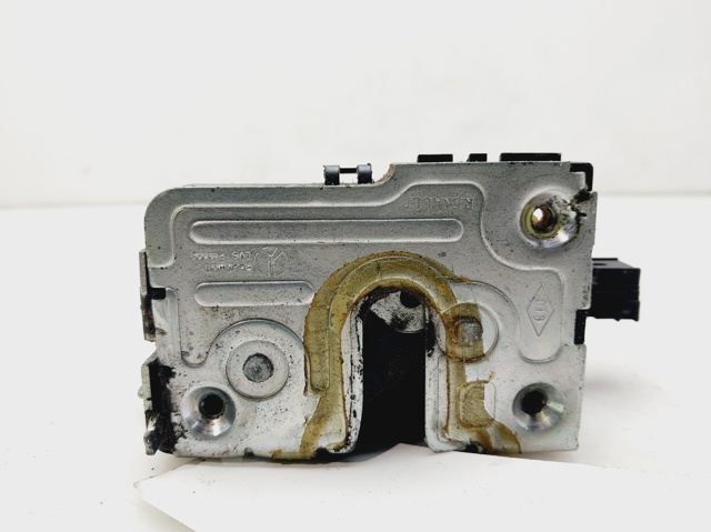 825022281R Cerradura de la puerta trasera derecha  comprar en Pontevedra