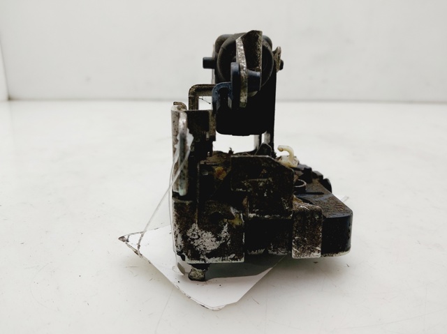 825022281R RENAULT Cerradura de la puerta trasera derecha  disponible Alicante