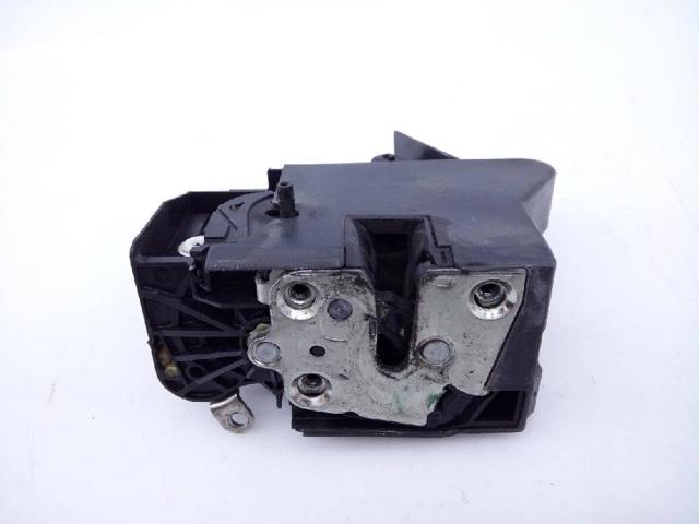 825022281R RENAULT Cerradura de la puerta trasera derecha  en stock Huelva