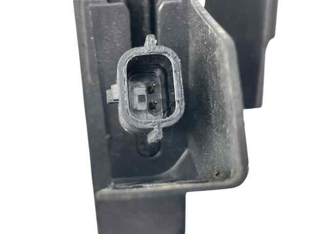 825022281R RENAULT Cerradura de la puerta trasera derecha comprar Madrid