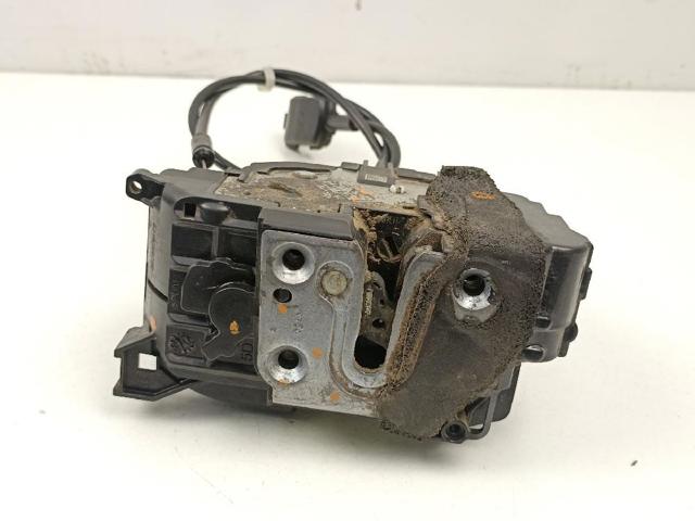 RENAULT 825028873R Cerradura de la puerta trasera derecha  en stock Salamanca