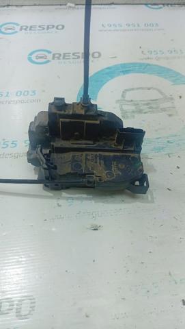 825028873R Cerradura de la puerta trasera derecha  disponible Málaga