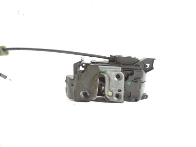 825028873R RENAULT Cerradura de la puerta trasera derecha  disponible Alicante