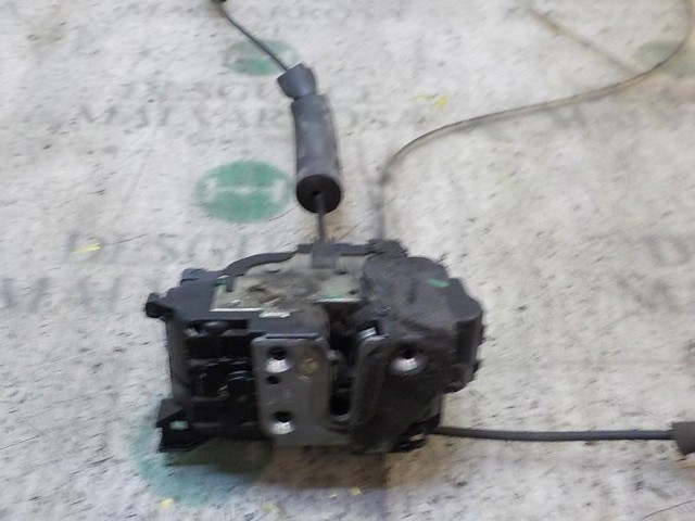 825028873R Cerradura de la puerta trasera derecha  disponible Burgos