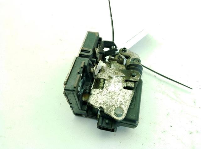 825029556R Cerradura de la puerta trasera derecha  en stock Sabadell