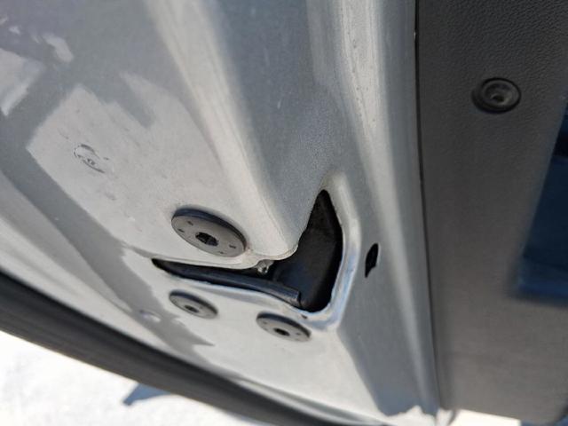 RENAULT 825030002R Cerradura de puerta trasera izquierda  en stock Valencia