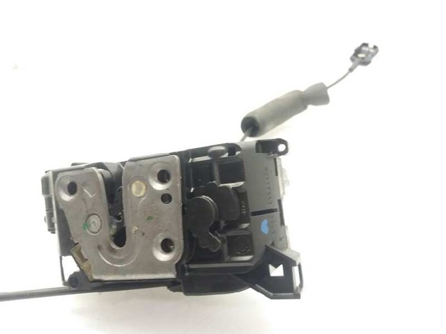 825030002R Cerradura de puerta trasera izquierda  disponible Burgos