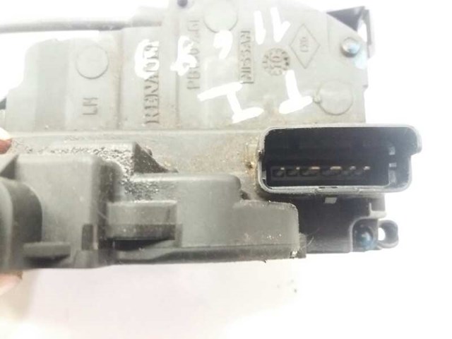 825030002R Cerradura de puerta trasera izquierda comprar Girona