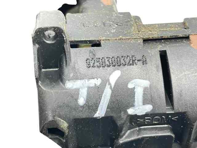 825030032R Cerradura de puerta trasera izquierda  comprar en Zaragoza