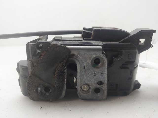 825030574R Cerradura de puerta trasera izquierda  en stock Granada