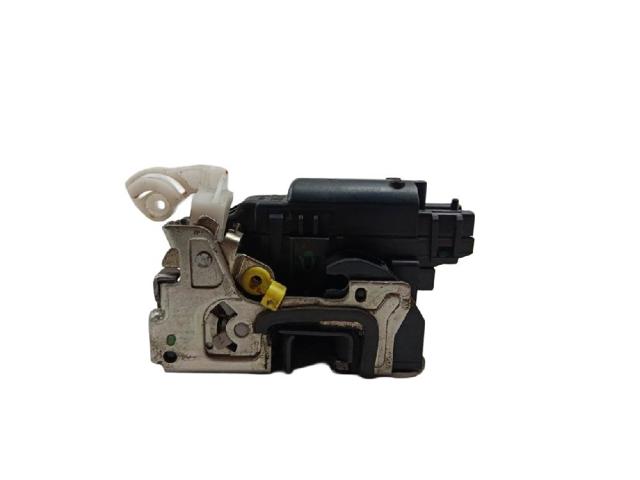 RENAULT 825032860R Cerradura de puerta trasera izquierda  comprar en Ponferrada