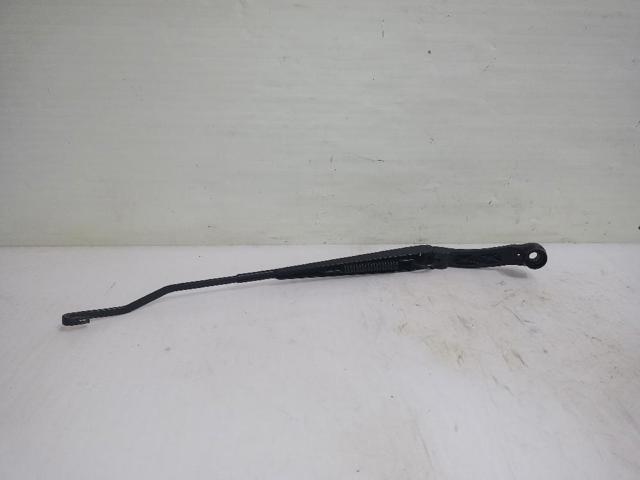 8250A171 MITSUBISHI Brazo del limpiaparabrisas  en stock Gandía