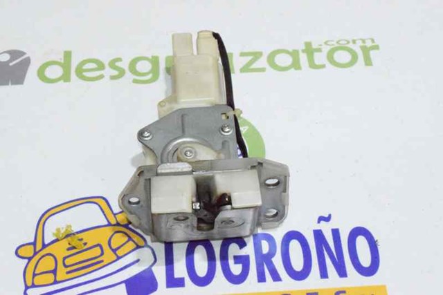 Cerradura de puerta de maletero 8251063J00000 Suzuki