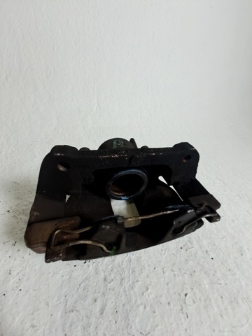 8251315 VOLVO Pinza de freno delantera izquierda  disponible Vigo