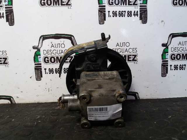 8251733 Bomba de dirección asistida  disponible Utrera