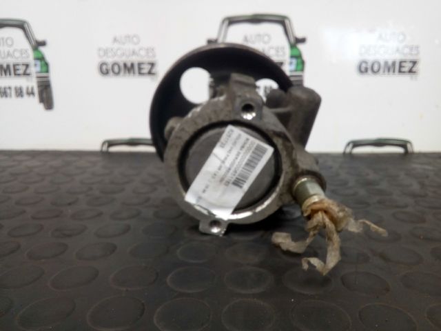 8251733 VOLVO Bomba de dirección asistida  comprar en Jaén