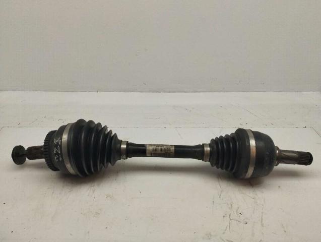 Semieje delantero izquierdo 8251775 VOLVO