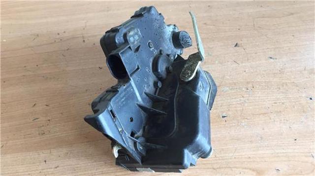 82534310 BMW Cerradura  en stock Huelva
