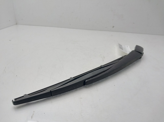 MITSUBISHI 8253A029 Brazo del limpiaparabrisas, trasero comprar Pamplona