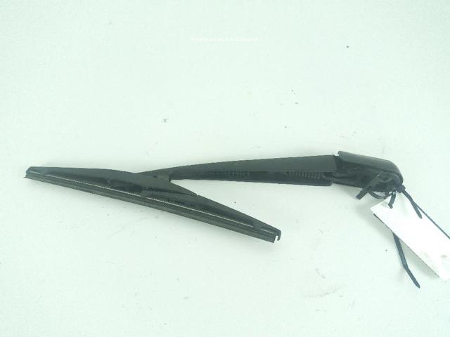 8253A029 MITSUBISHI Brazo del limpiaparabrisas trasero  disponible Ourense