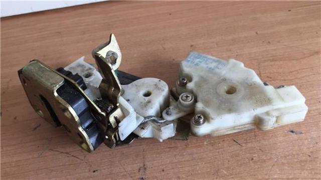 NISSAN 82552BM760 comprar Tarragona