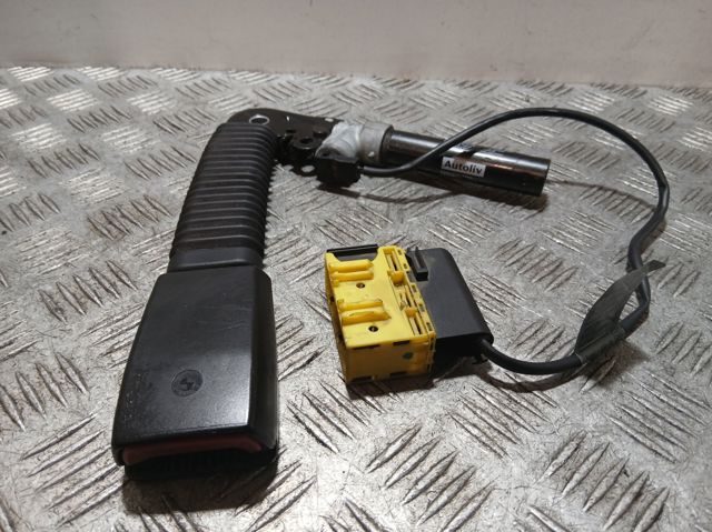 BMW 8257788R Palanca de bloqueo del cinturón de seguridad delantero derecho comprar Barcelona