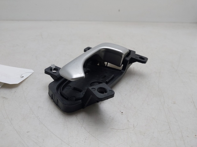826103U000 HYUNDAI Manija interior izquierda delantera/trasera de puerta  comprar en Jaén