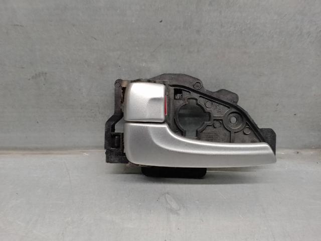 826132S000 Hyundai/Kia