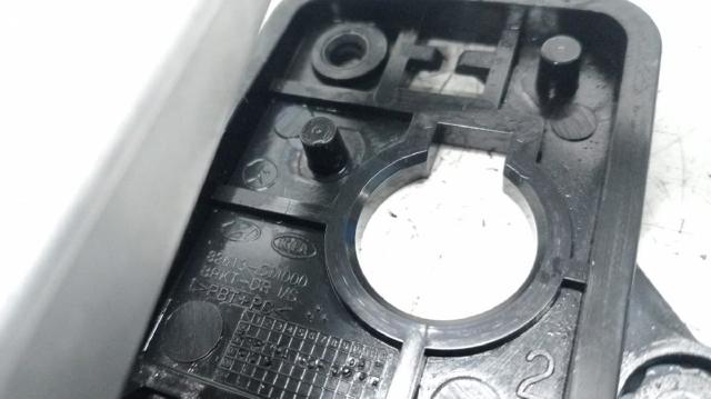 82613CM000 Manija interior de puerta delantera izquierda comprar Almería