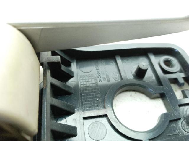 82613CM000 Manija interior de puerta delantera izquierda  en stock Castellón