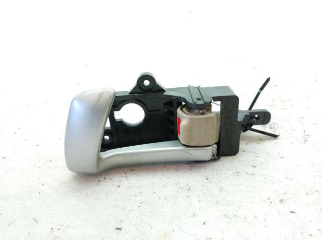 82613CM000 Manija interior de puerta delantera izquierda  disponible Burgos