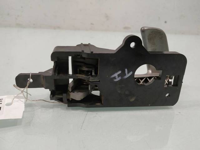 82613CM000 HYUNDAI Manija interior de puerta delantera izquierda  disponible Alicante