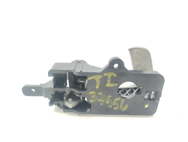 82613CM000 Manija interior de puerta delantera izquierda  disponible Utrera