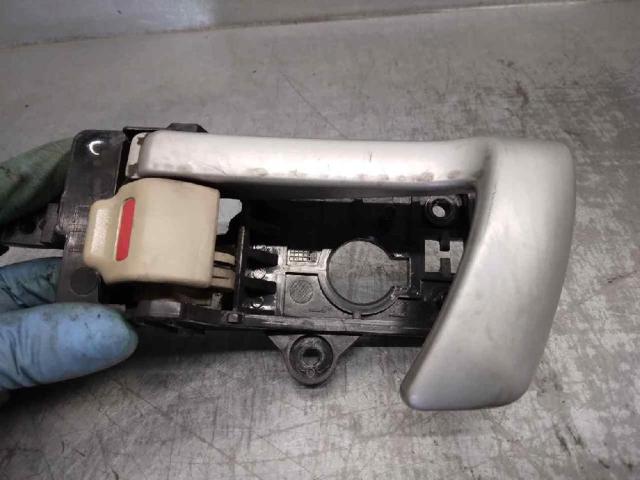 82613CM000 HYUNDAI Manija interior de puerta delantera izquierda  en stock Gandía