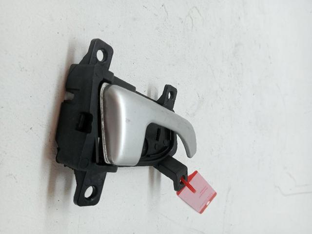 826203U000 Manija interior derecha delantera/trasera de puerta comprar Girona