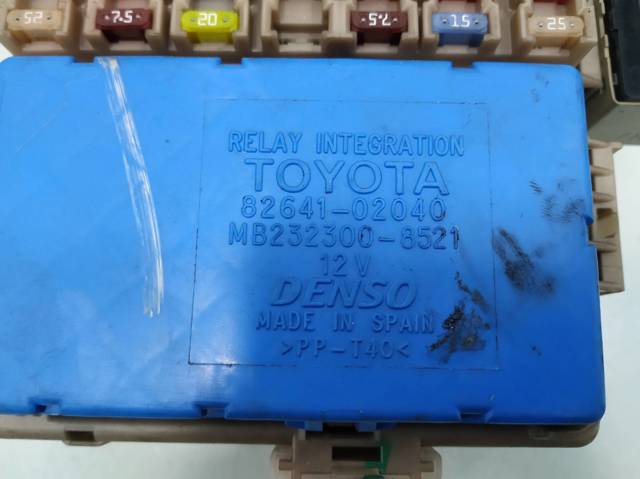 TOYOTA 8264102040  en stock Salamanca