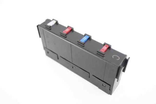 8264147020 TOYOTA Relé eléctrico multifuncional  disponible Alicante