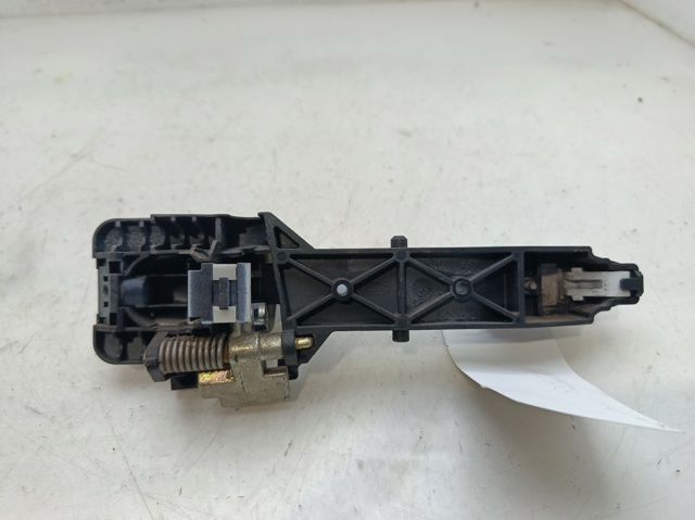 826511H000 HYUNDAI Manija exterior derecha delantera/trasera de puerta  comprar en Oviedo